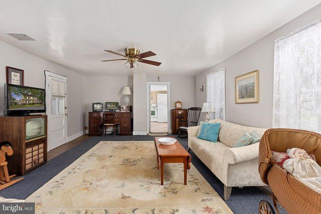 120 BOUNDARY ST, Colonial Beach, VA 22443