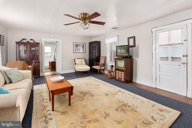 120 BOUNDARY ST, Colonial Beach, VA 22443