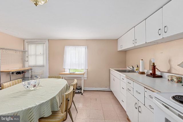 120 BOUNDARY ST, Colonial Beach, VA 22443