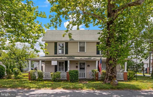 120 BOUNDARY ST, Colonial Beach, VA 22443