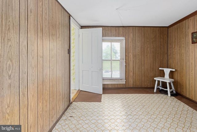 120 BOUNDARY ST, Colonial Beach, VA 22443