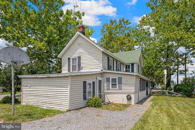 120 BOUNDARY ST, Colonial Beach, VA 22443