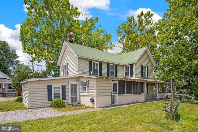 120 BOUNDARY ST, Colonial Beach, VA 22443