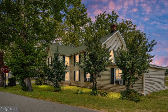 120 BOUNDARY ST, Colonial Beach, VA 22443