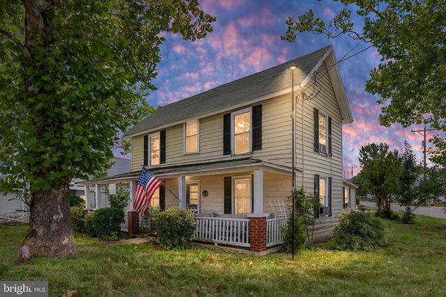 120 BOUNDARY ST, Colonial Beach, VA 22443