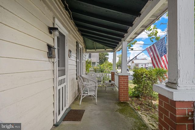 120 BOUNDARY ST, Colonial Beach, VA 22443