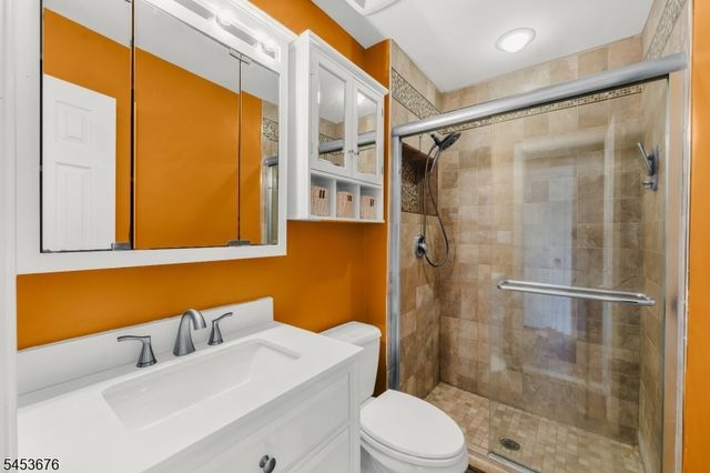 299 Gemini Dr 4D, Hillsborough Twp., NJ 08844