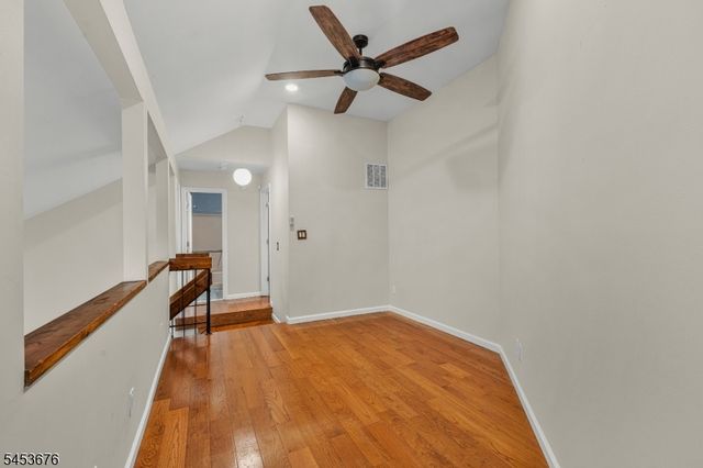 299 Gemini Dr 4D, Hillsborough Twp., NJ 08844