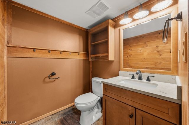 299 Gemini Dr 4D, Hillsborough Twp., NJ 08844