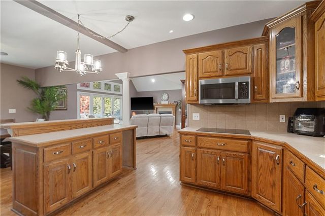 705 Broadway Avenue, Richmond, MO 64085