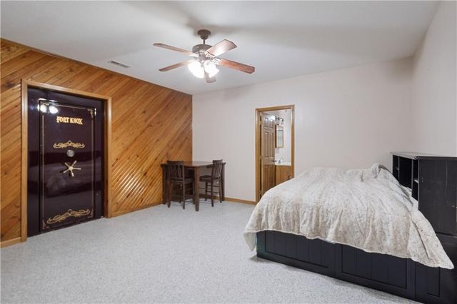 705 Broadway Avenue, Richmond, MO 64085