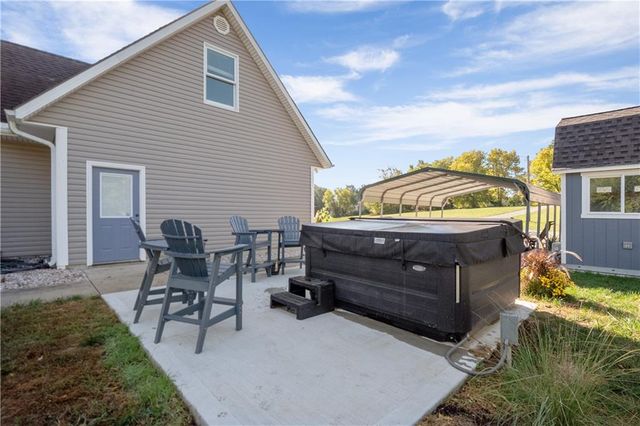 705 Broadway Avenue, Richmond, MO 64085