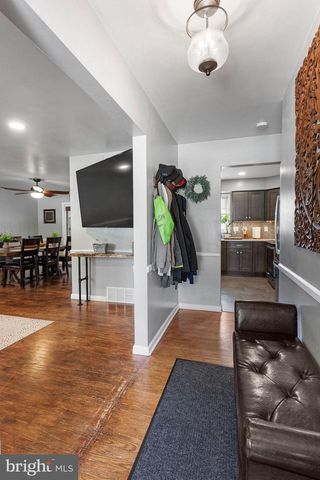 57 FAIR ACRES DR, York, PA 17403