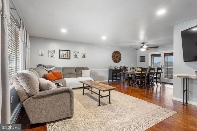 57 FAIR ACRES DR, York, PA 17403