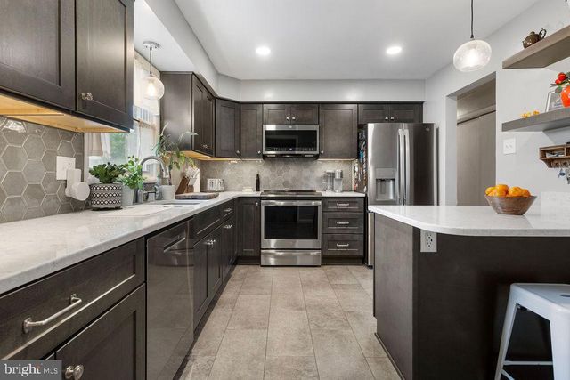 57 FAIR ACRES DR, York, PA 17403