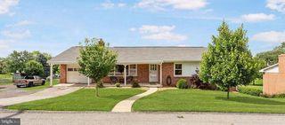 57 FAIR ACRES DR, York, PA 17403
