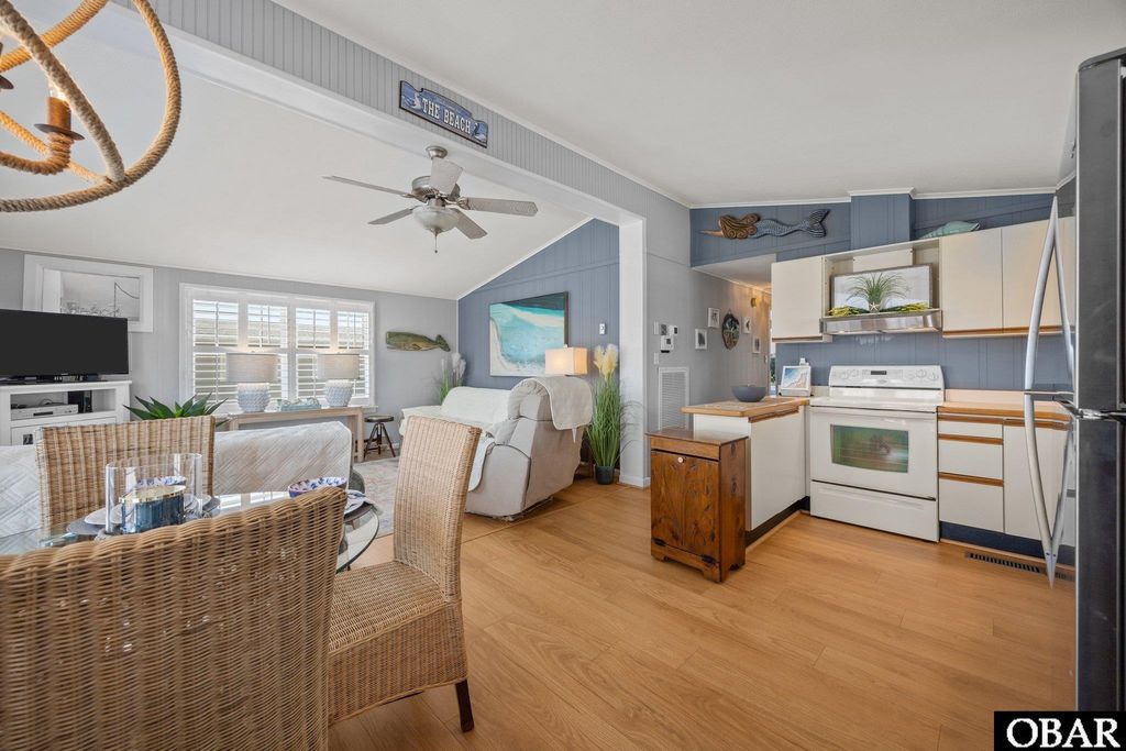 Image 19 of property listing at 3120 Raymond Avenue Lot 22, Kill Devil Hills, NC 27948