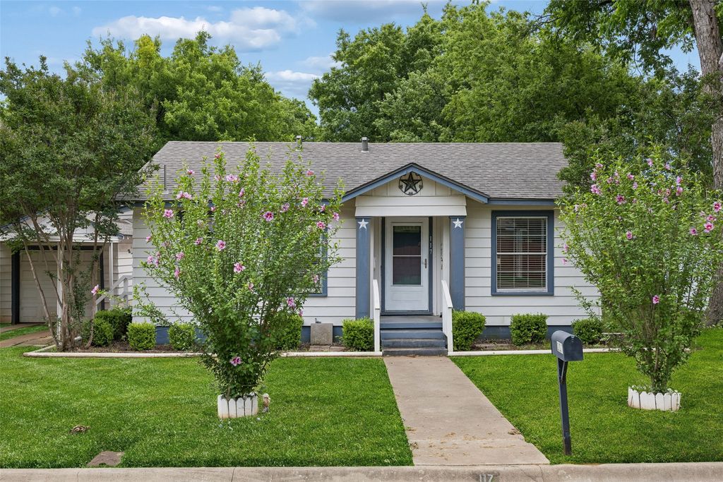 117 Moon Street, Cleburne, TX 76033
