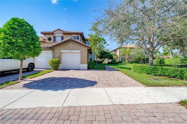 8277 NW 127th Lane, Parkland, FL 33076