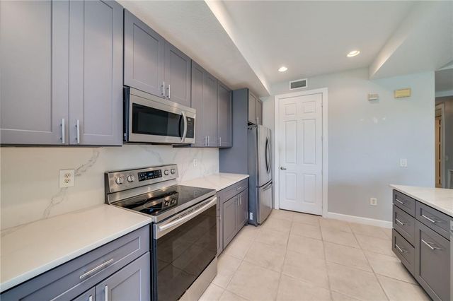 8277 NW 127th Lane, Parkland, FL 33076