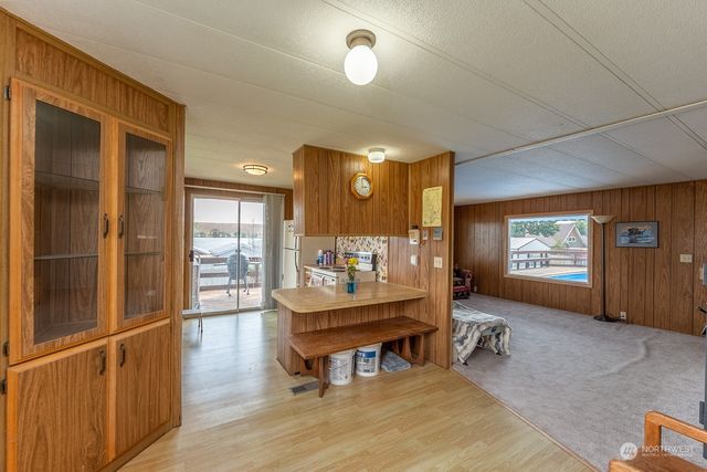6417 NE D.2 Road, Moses Lake, WA 98837