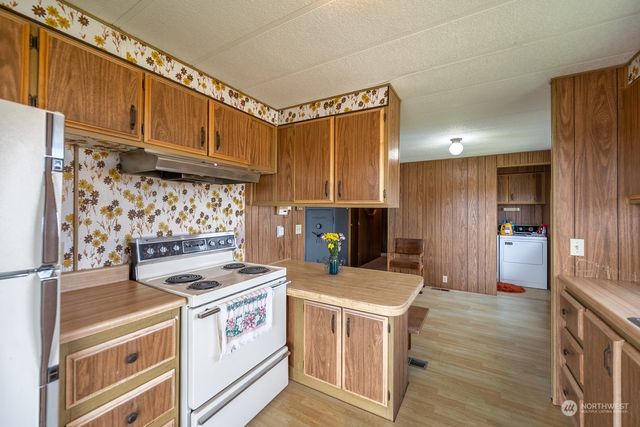 6417 NE D.2 Road, Moses Lake, WA 98837