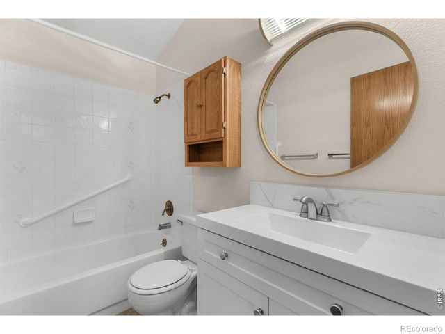 809 Zweck Court, Longmont, CO 80503