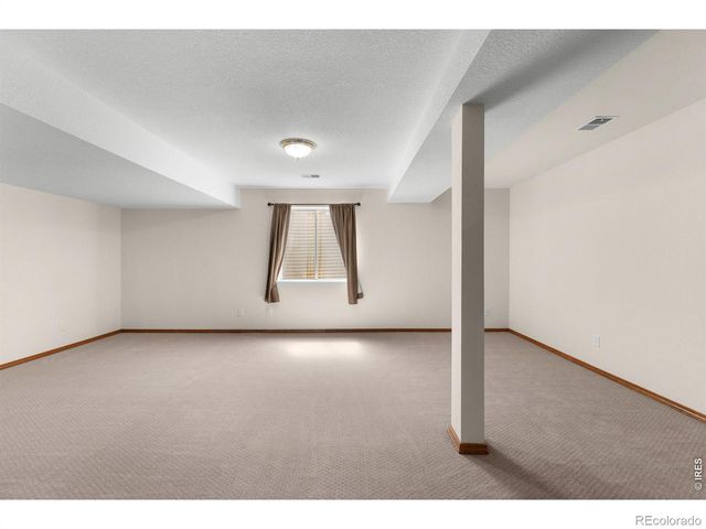 809 Zweck Court, Longmont, CO 80503