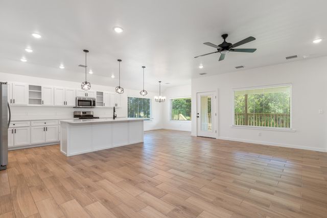 28688 S 621 Court, Grove, OK 74344