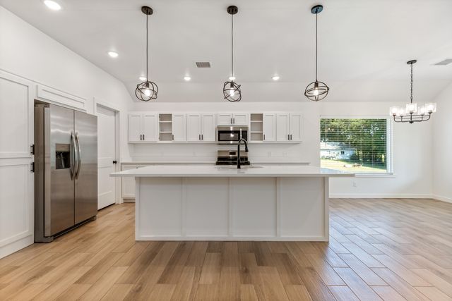 28688 S 621 Court, Grove, OK 74344