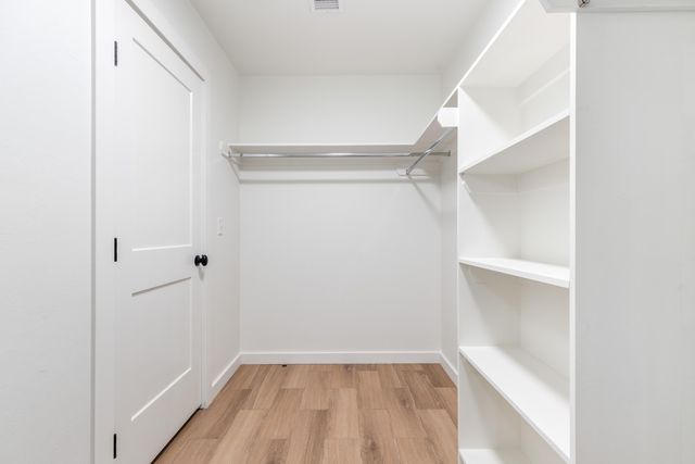 28688 S 621 Court, Grove, OK 74344