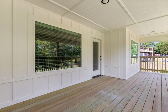 28688 S 621 Court, Grove, OK 74344