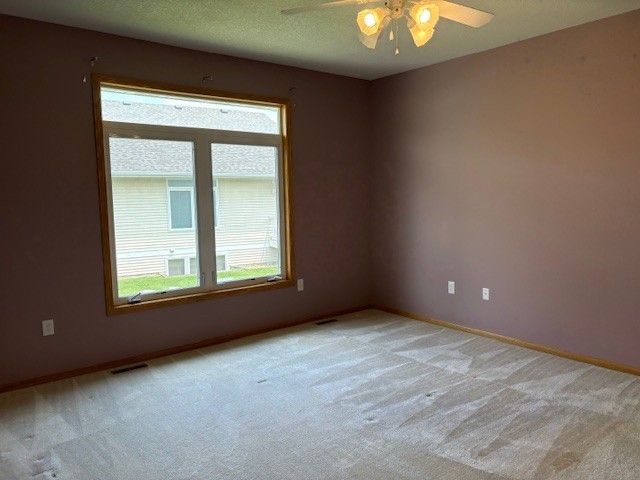 325 SE Rosenkranz Drive, Waukee, IA 50263