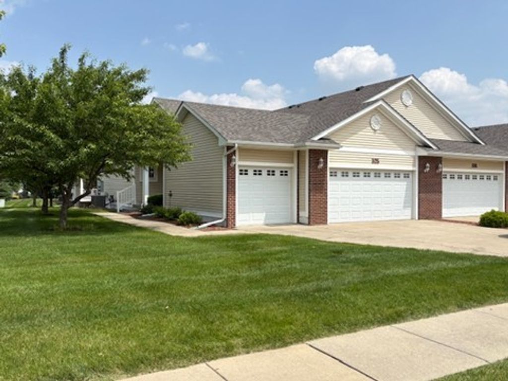 325 SE Rosenkranz Drive, Waukee, IA 50263