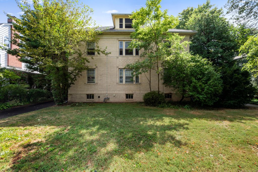 55 Marvel Road, New Haven, CT 06515