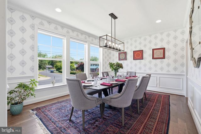 2516 VILLANOVA DR, Vienna, VA 22180