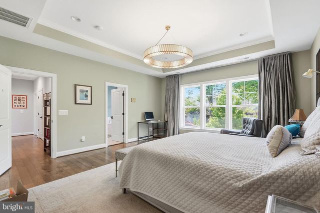2516 VILLANOVA DR, Vienna, VA 22180