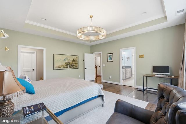 2516 VILLANOVA DR, Vienna, VA 22180