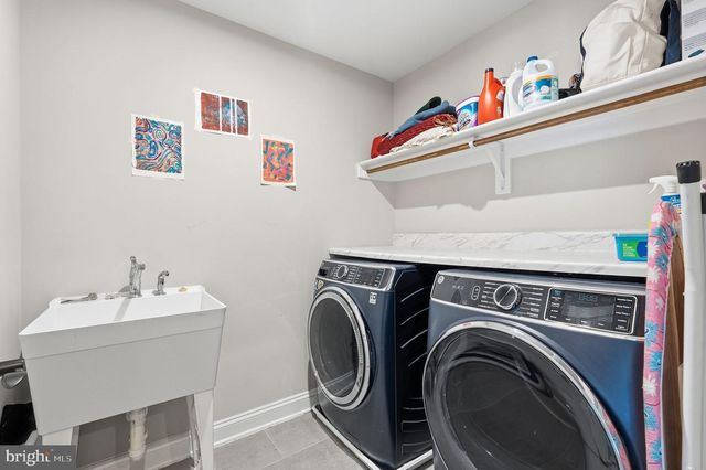 2516 VILLANOVA DR, Vienna, VA 22180