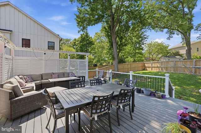 2516 VILLANOVA DR, Vienna, VA 22180