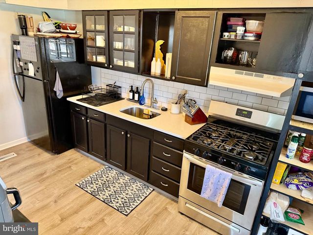 14 CEDAR ST, Marcus Hook, PA 19061