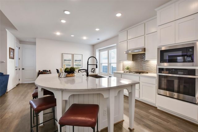 237 Arrowhead Mound RD, Georgetown, TX 78628