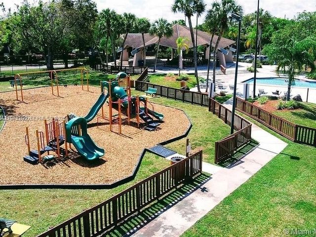 6937 SW 115th Pl C37, Miami, FL 33173