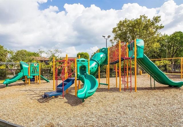 6937 SW 115th Pl C37, Miami, FL 33173