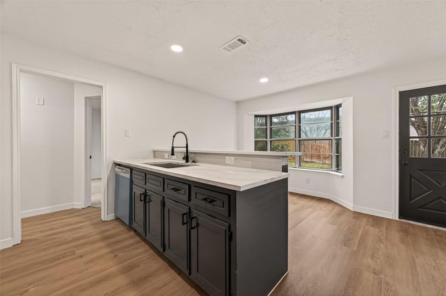 4415 Anacacho Street, Pasadena, TX 77504