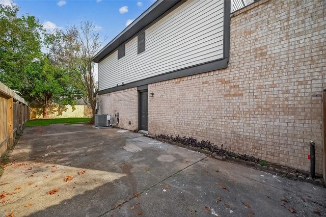 4415 Anacacho Street, Pasadena, TX 77504