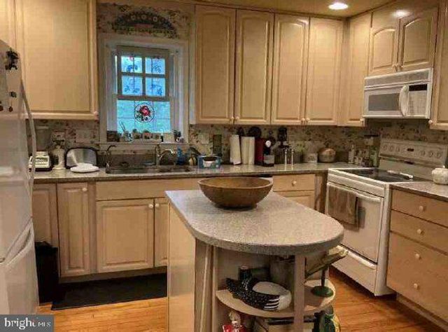 1101 PENLLYN BLUE BELL PIKE, Blue Bell, PA 19422