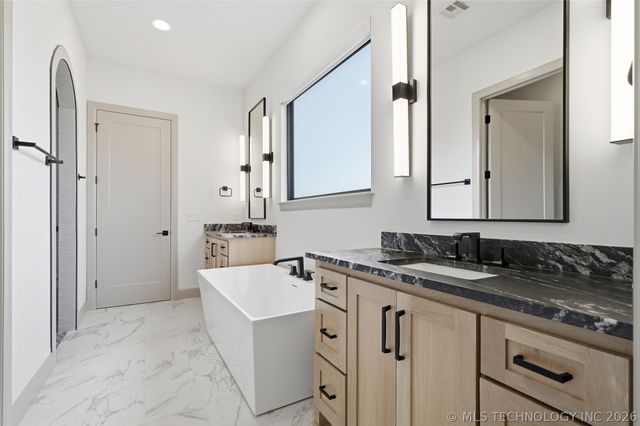 12011 S Vandalia Avenue, Tulsa, OK 74137