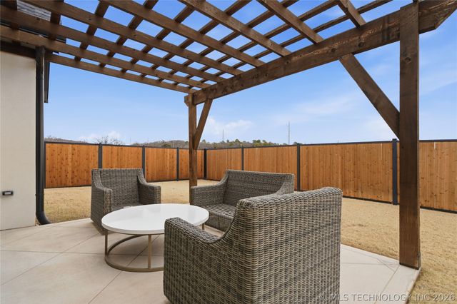 12011 S Vandalia Avenue, Tulsa, OK 74137