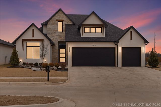 12011 S Vandalia Avenue, Tulsa, OK 74137